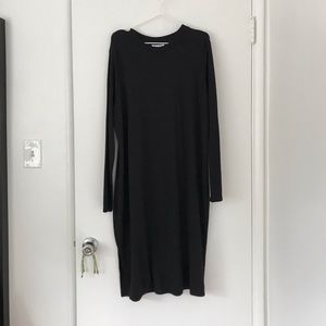 Long sleeves knit midi dress